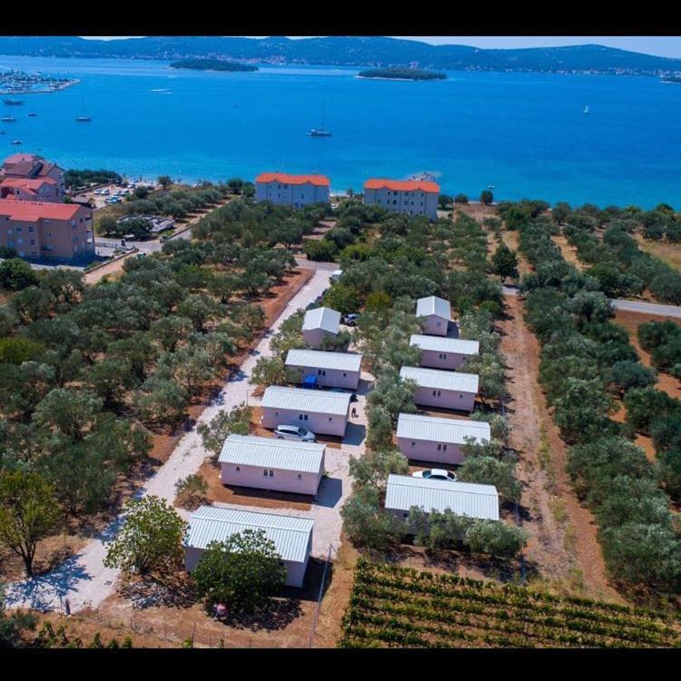 Luxury Mobile Homes Liza Biograd Na Moru Ngoại thất bức ảnh