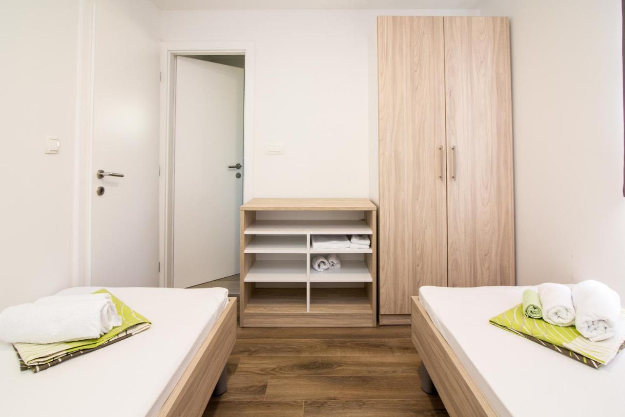 Luxury Mobile Homes Liza Biograd Na Moru Ngoại thất bức ảnh